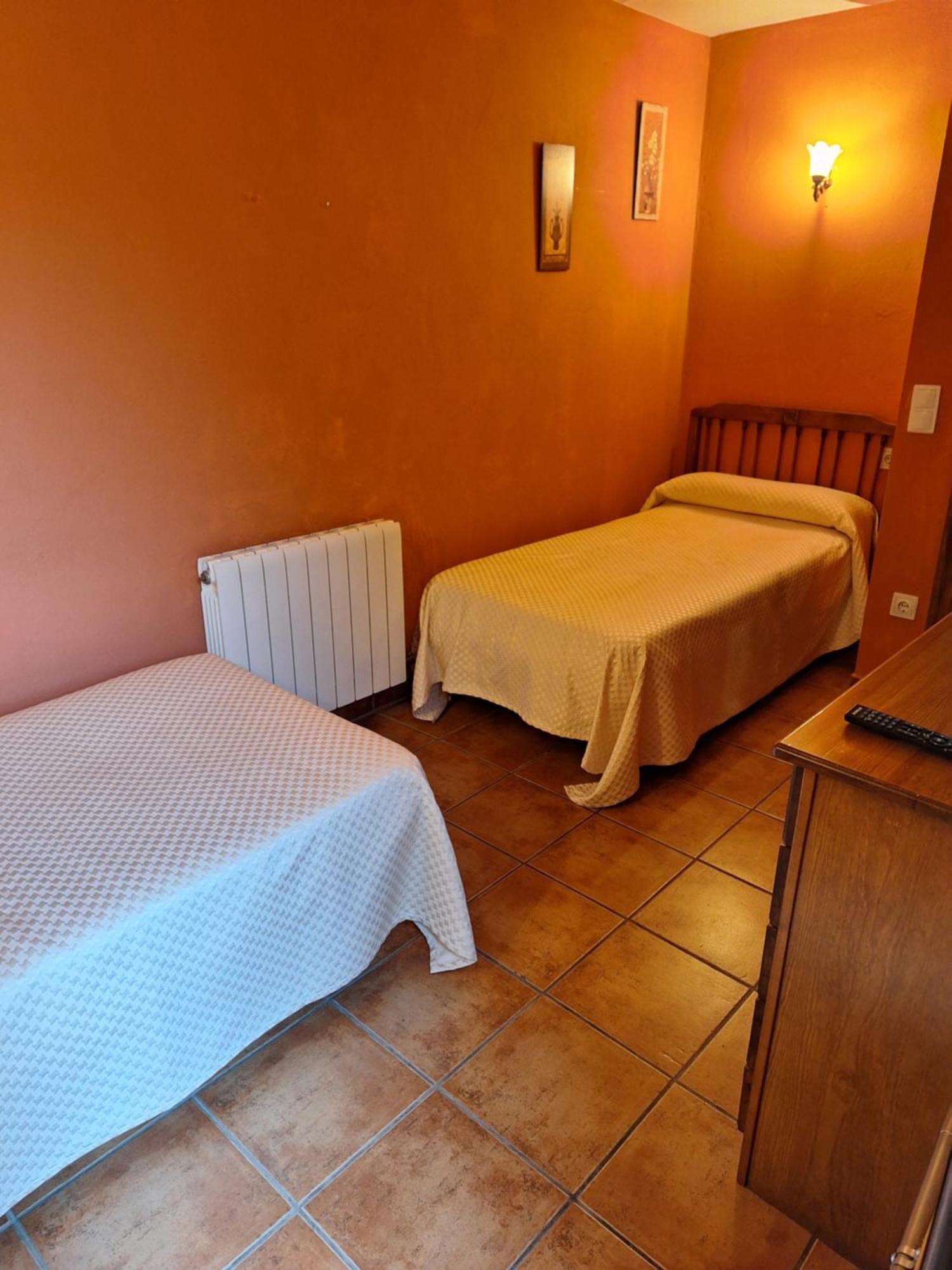Hotel Rural Valle Del Tuejar Taranilla Eksteriør billede